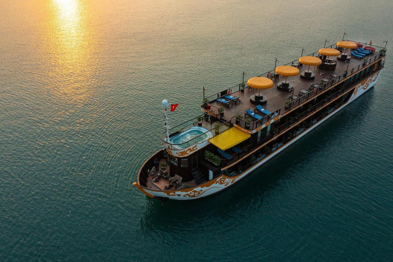 Nostalgia Halong Cruise Hotel Ha Long Bagian luar foto