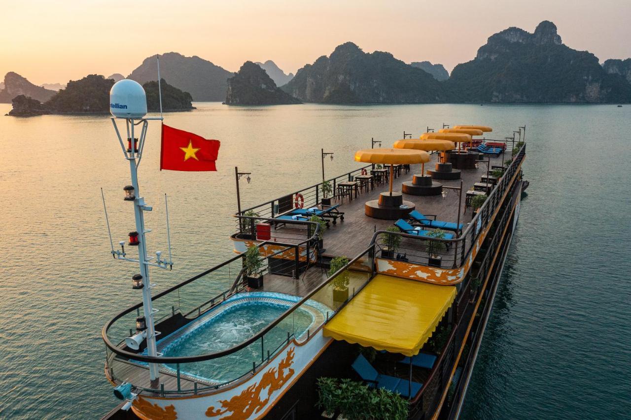 Nostalgia Halong Cruise Hotel Ha Long Bagian luar foto