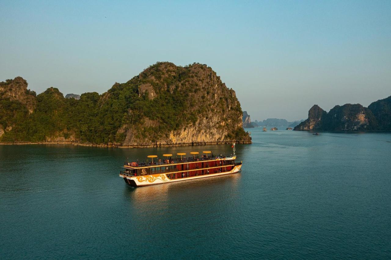 Nostalgia Halong Cruise Hotel Ha Long Bagian luar foto
